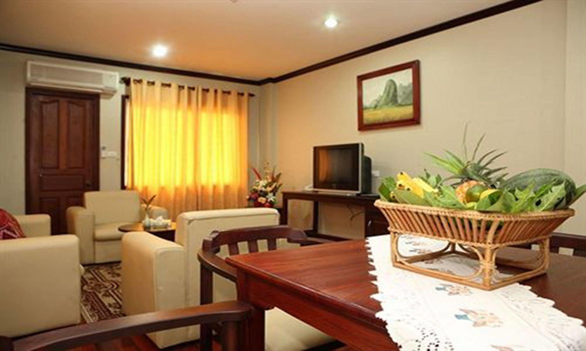 Vansana Riverside Hotel Vientiane Extérieur photo