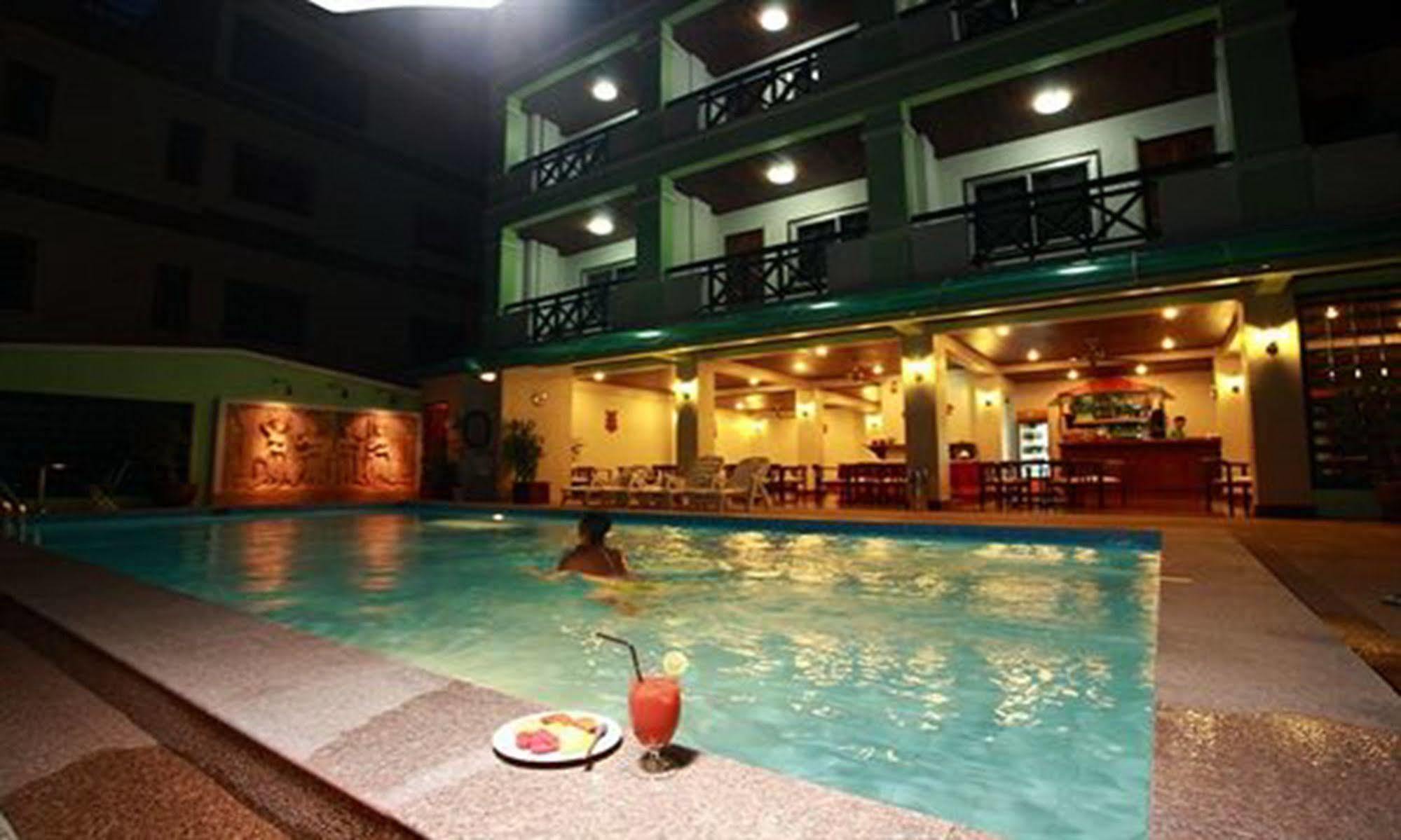 Vansana Riverside Hotel Vientiane Extérieur photo